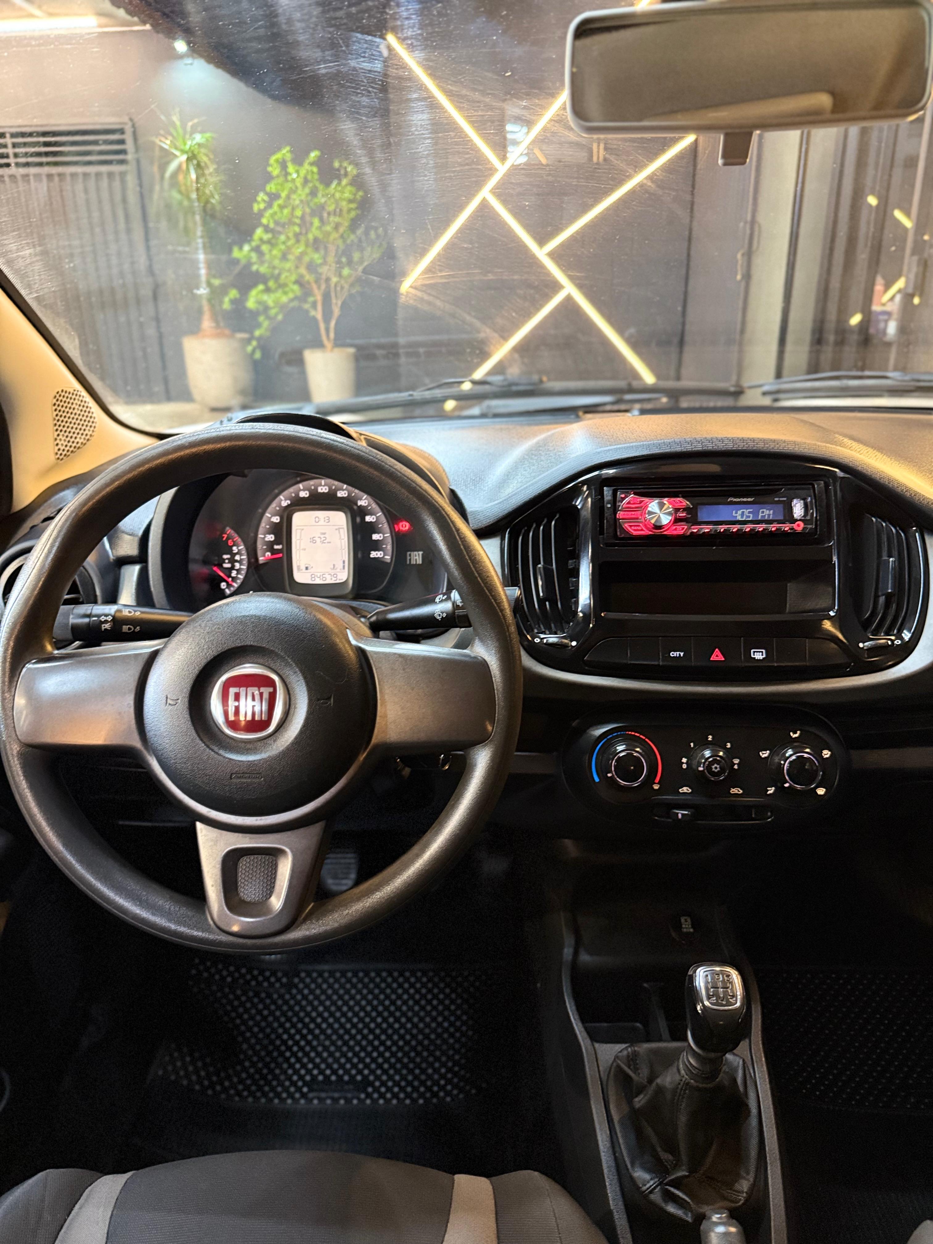 Fiat UNO WAY 1.0 Flex 6V 5p