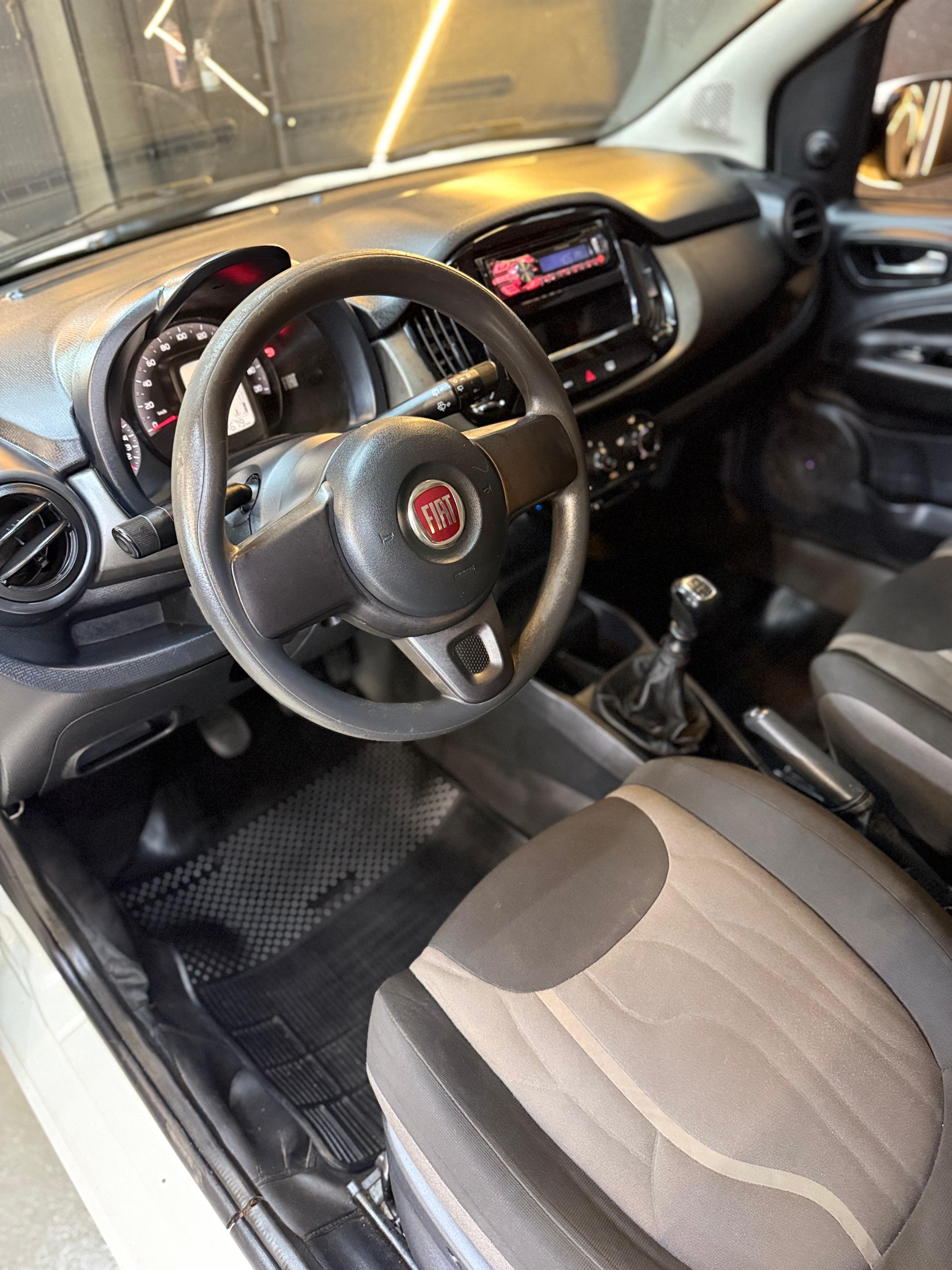 Fiat UNO WAY 1.0 Flex 6V 5p