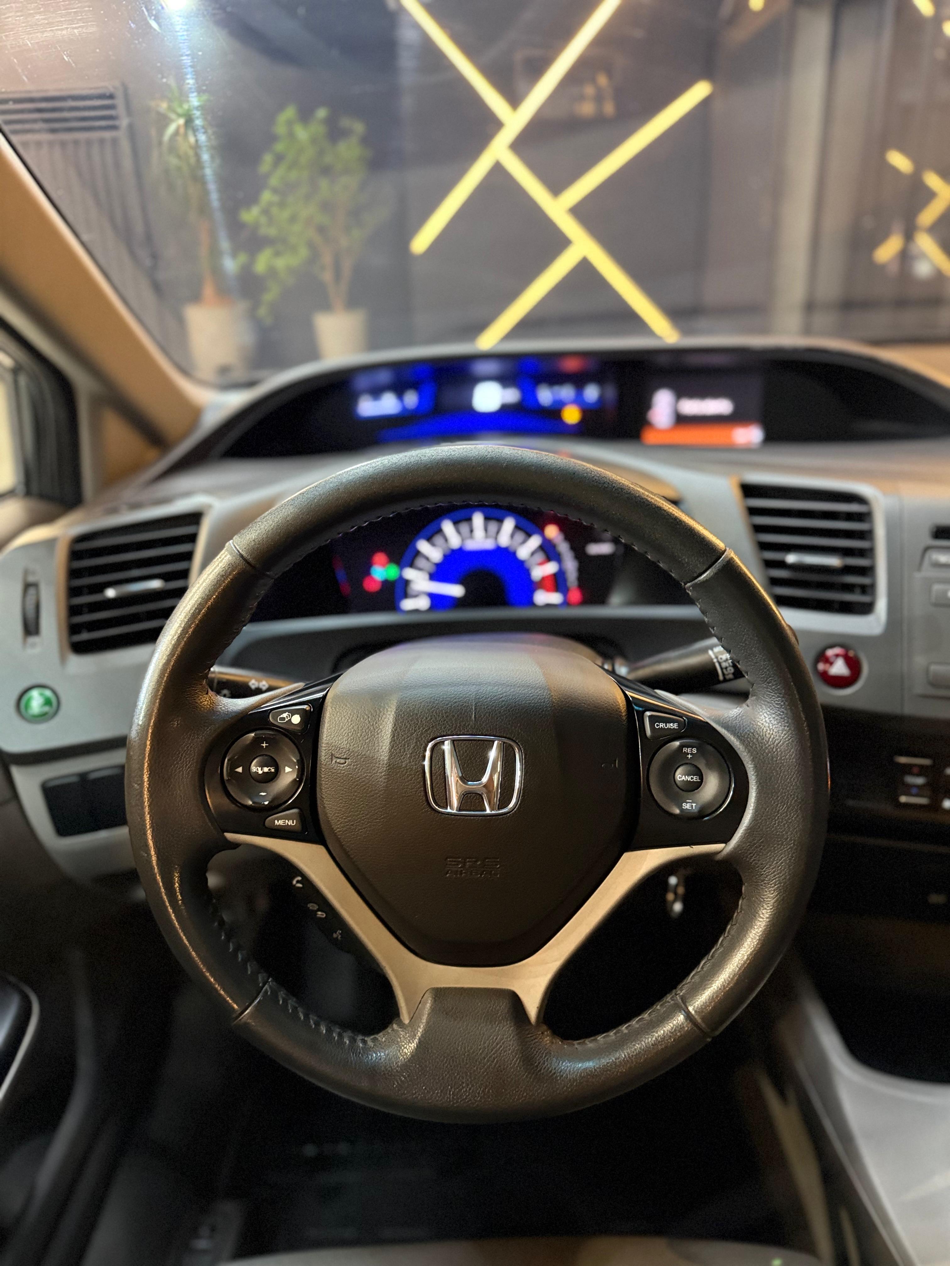 Honda Civic Sedan LXS 1.8/1.8 Flex 16V Mec. 4p