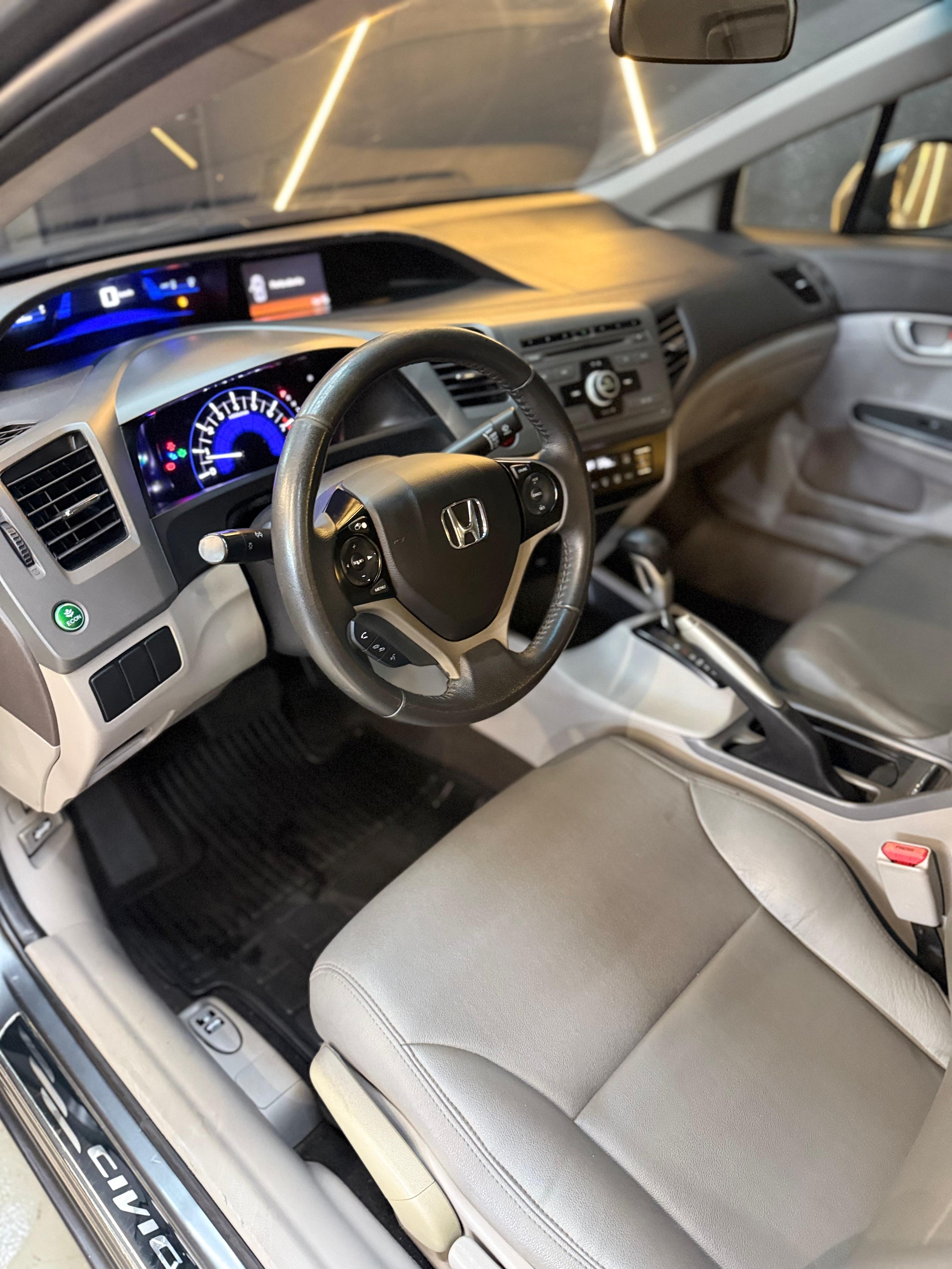 Honda Civic Sedan LXS 1.8/1.8 Flex 16V Mec. 4p