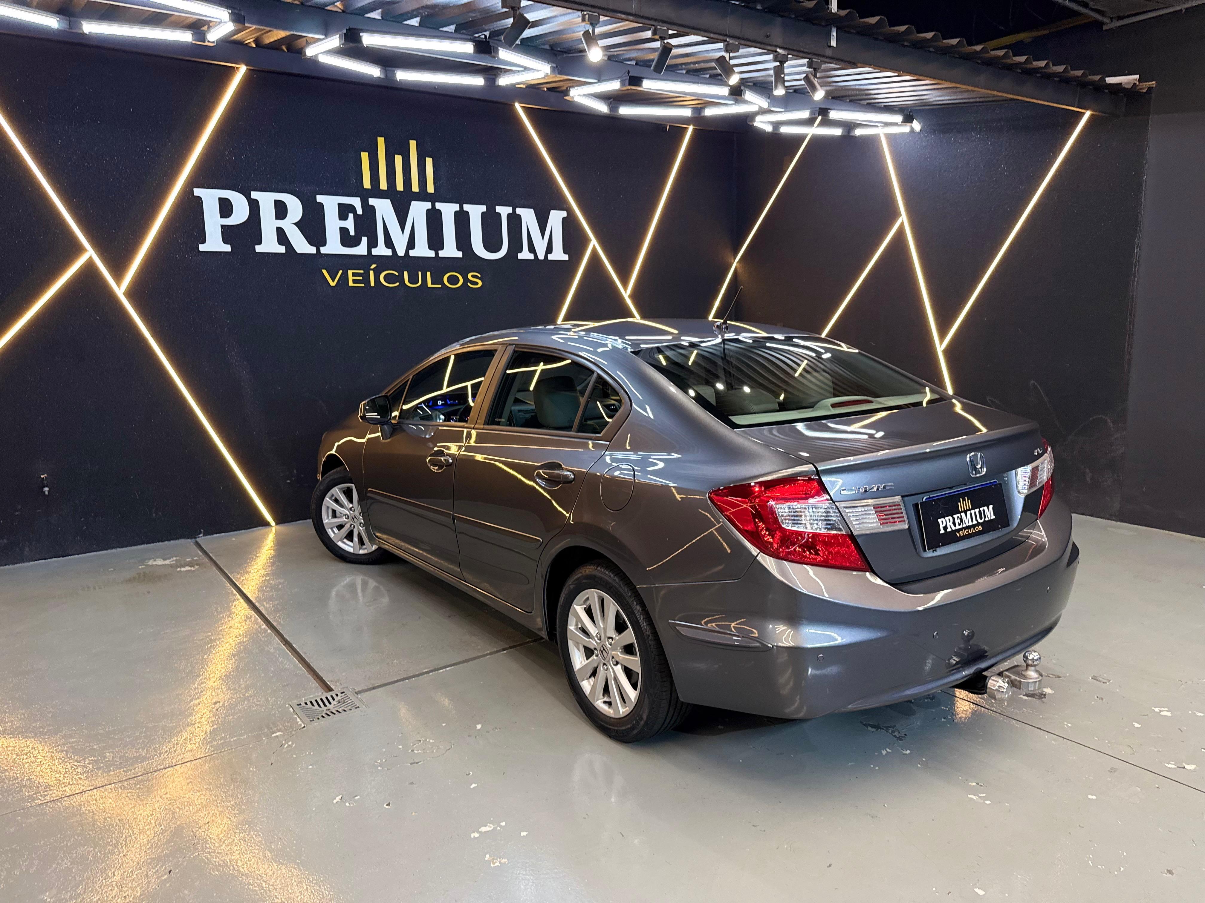 Honda Civic Sedan LXS 1.8/1.8 Flex 16V Mec. 4p