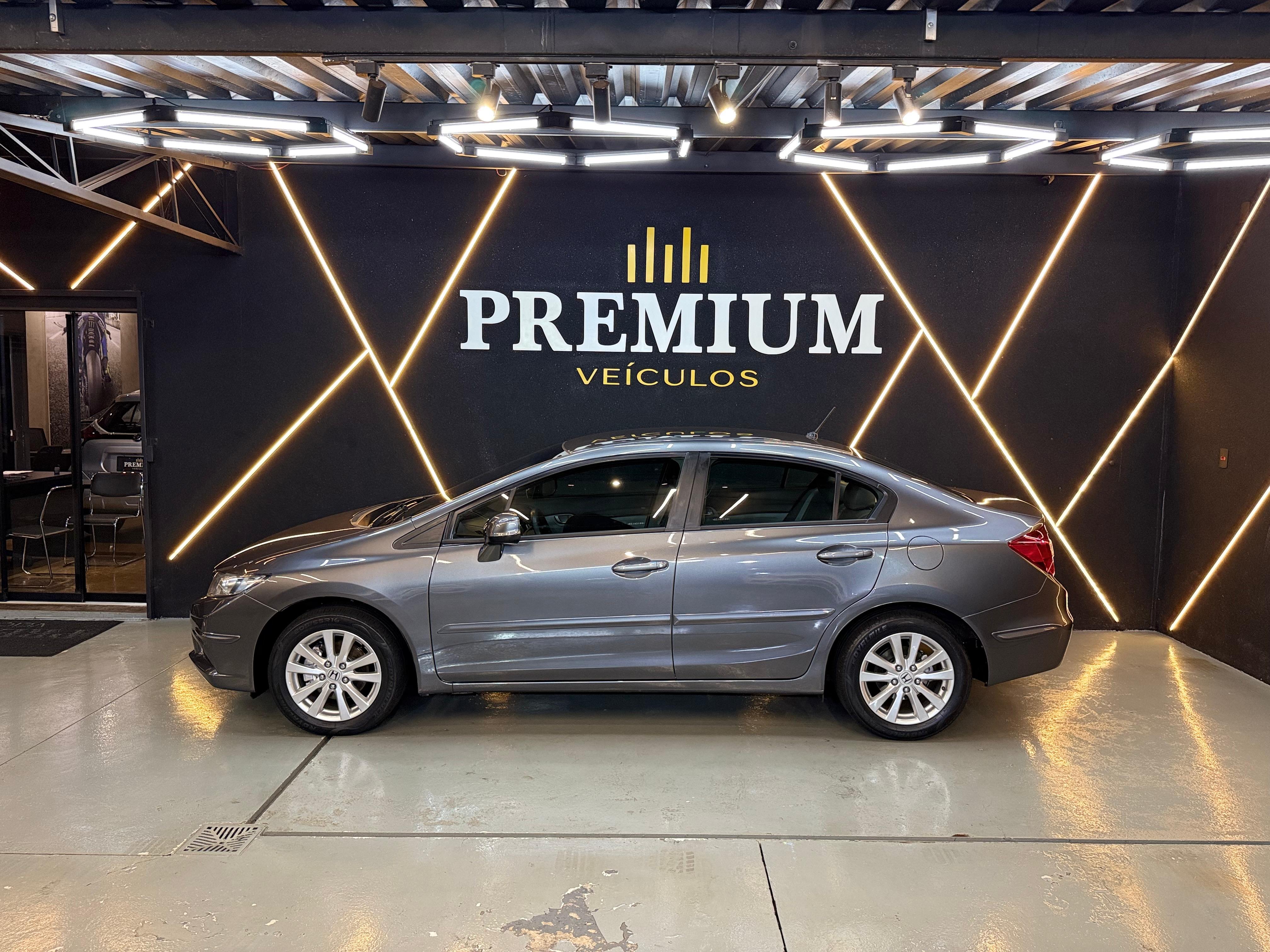 Honda Civic Sedan LXS 1.8/1.8 Flex 16V Mec. 4p