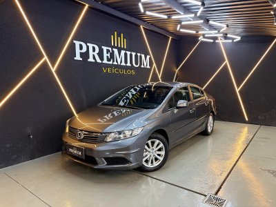 Honda Civic Sedan LXS 1.8/1.8 Flex 16V Mec. 4p